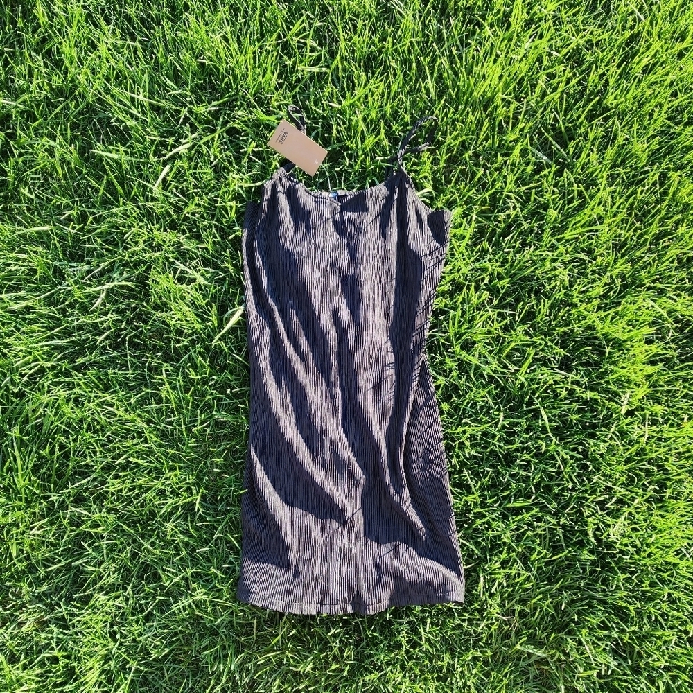 GS2 - VANS Black Dress Size Small
